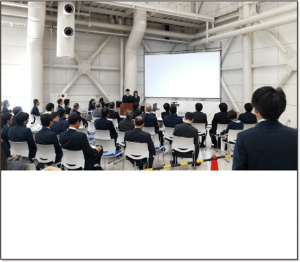 プロジェクタースクリーン使用例1